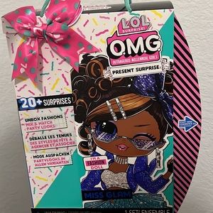LOL Surprise OMG Present Surprise Fashion Doll Miss Glam With 20 Surprises